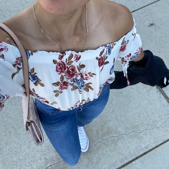 ILLA ILLA Floral Off-Shoulder Crop Top - White, Red, Blue - Picture 2 of 2